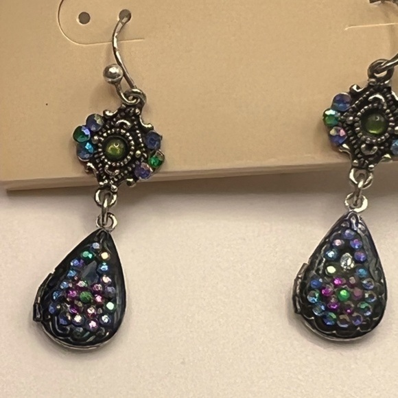 UNIQUE Crystal Drop Locket Pierced Earrings - Picture 7 of 7